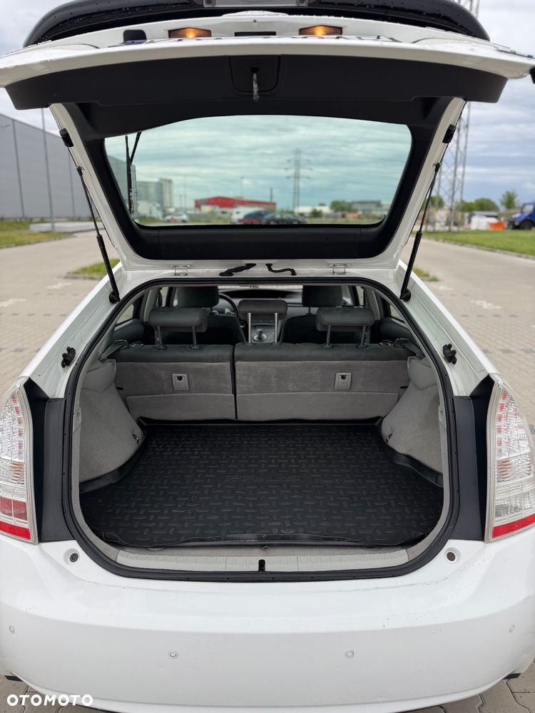 Toyota Prius - 11