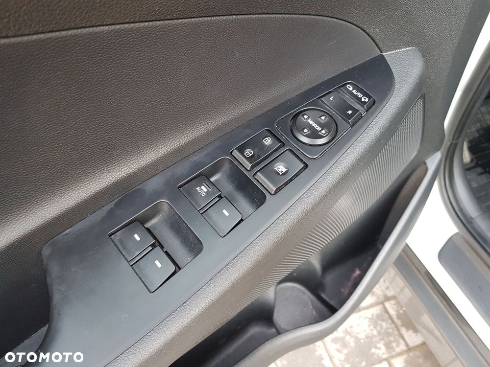 Hyundai Tucson 1.6 GDI BlueDrive Comfort 2WD - 14