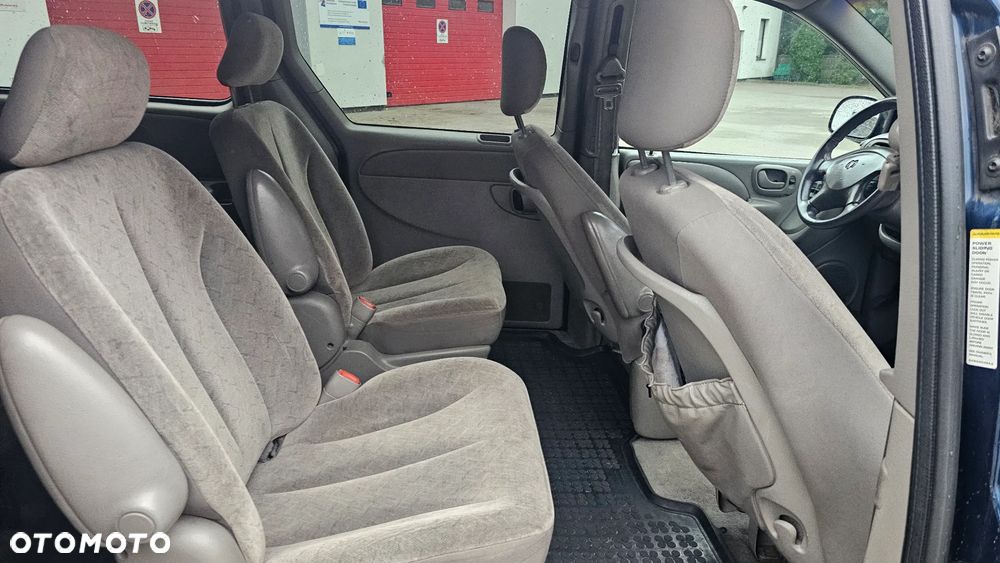 Dodge Grand Caravan 3.8 - 17