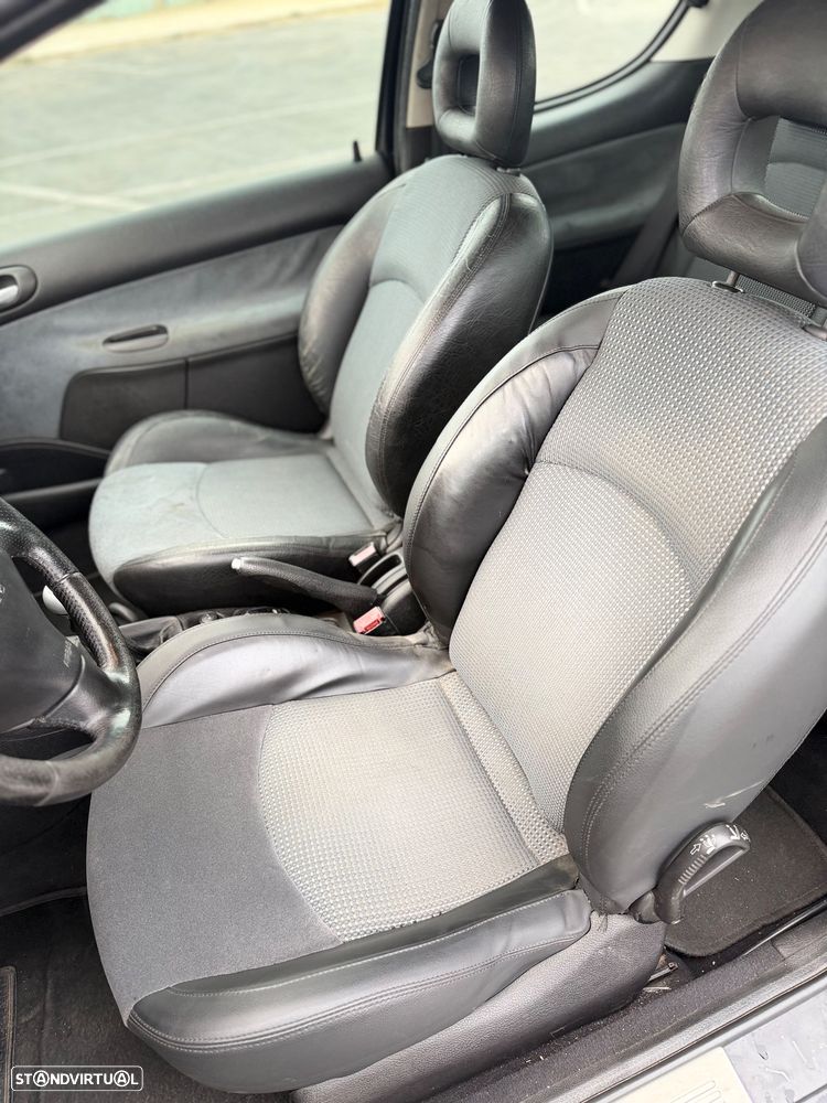Peugeot 206 1.6 GTi - 9