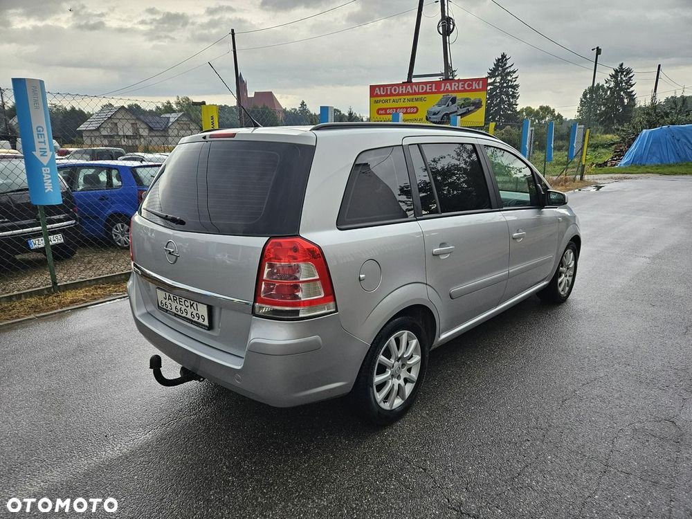 Opel Zafira - 4