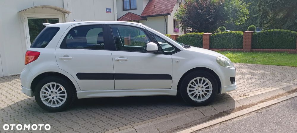 Suzuki SX4 1.6 VVT 4x2 Comfort - 18