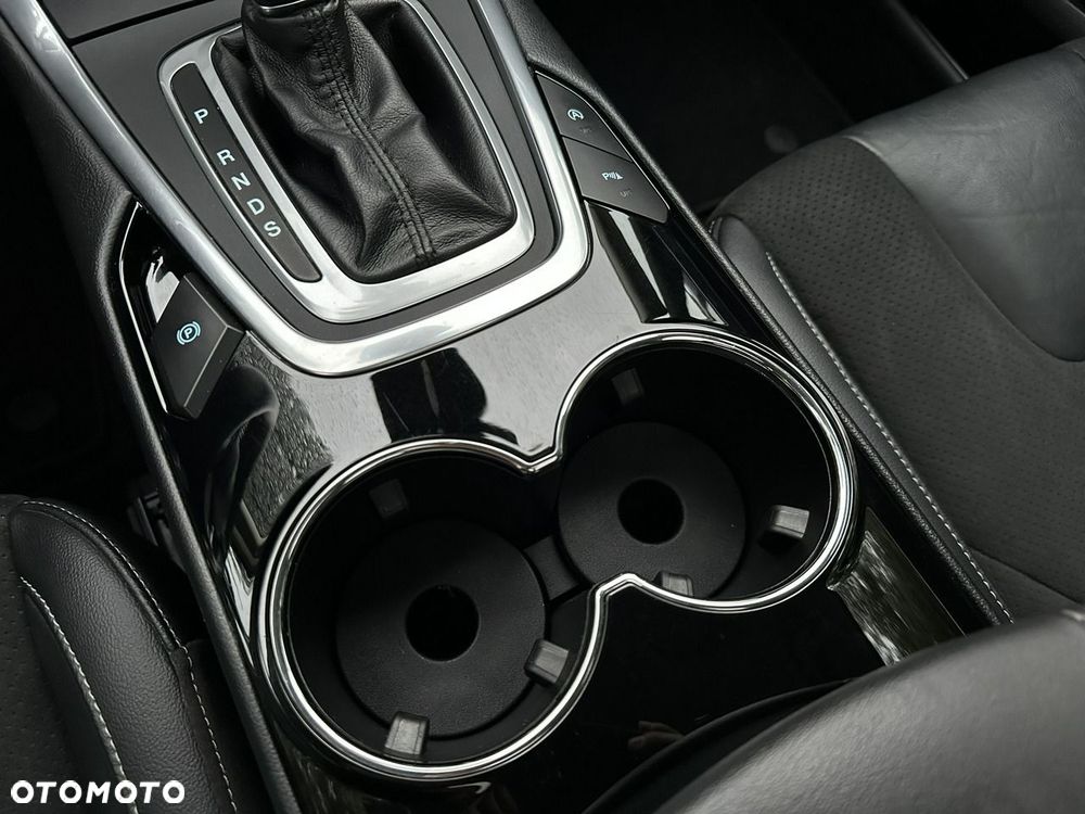 Ford S-Max - 40