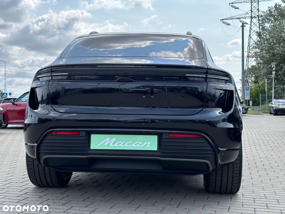 Porsche Macan - 13