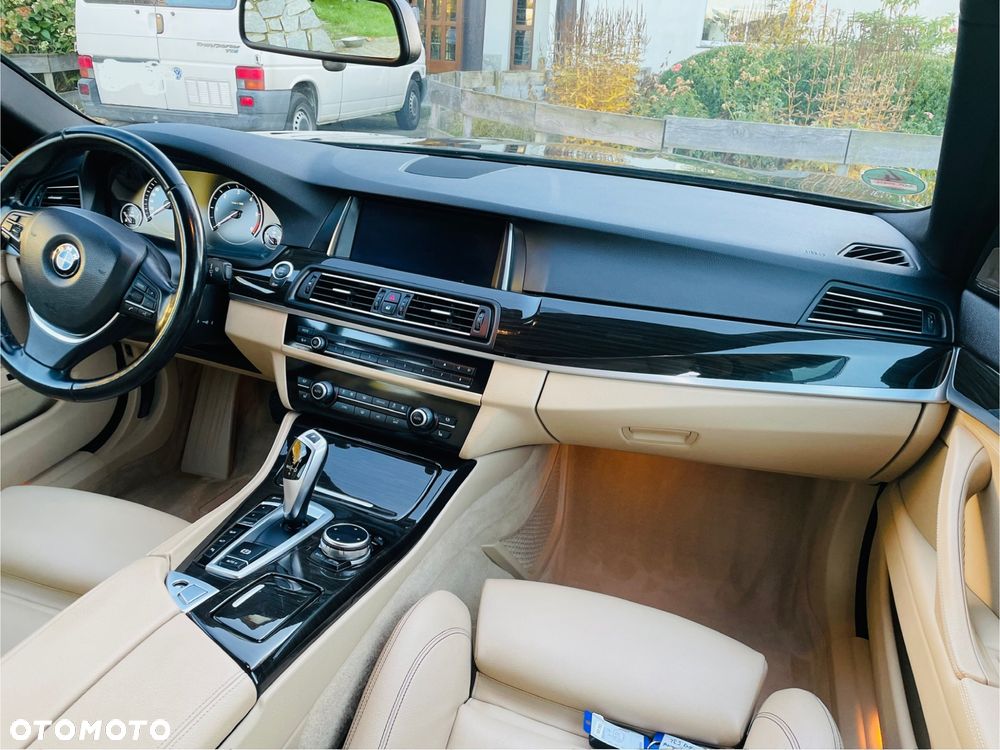 BMW Seria 5 520d Luxury Line sport - 16