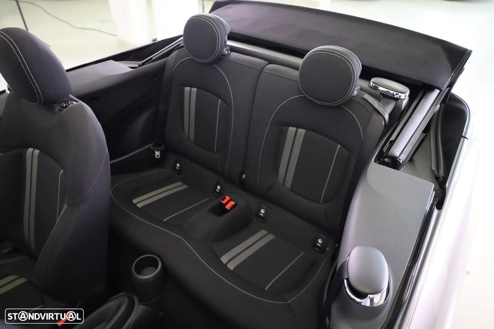 MINI Cabrio One Sport Edition - 31