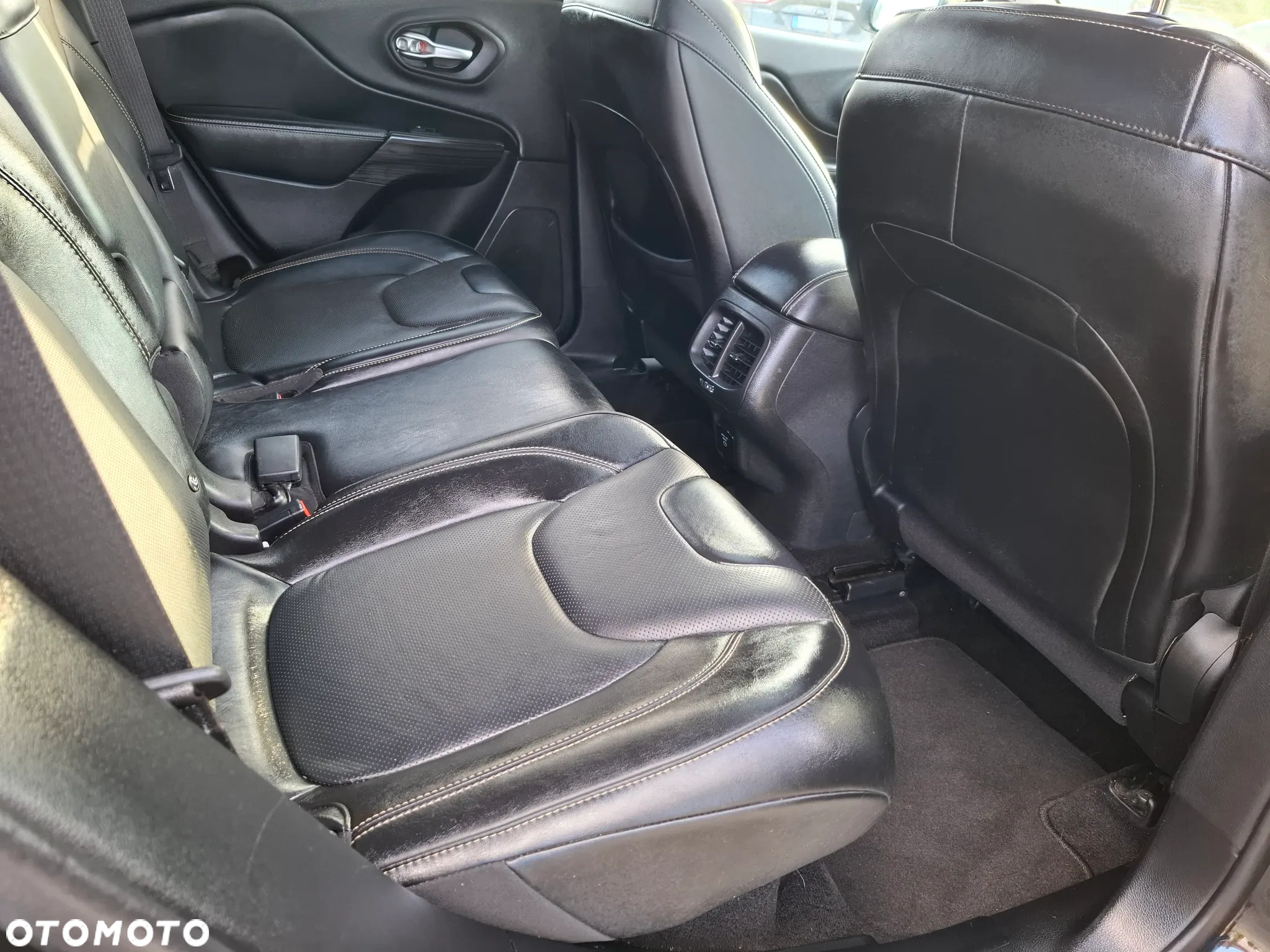 Jeep Cherokee 2.0 MJD Active Drive I Limited - 24