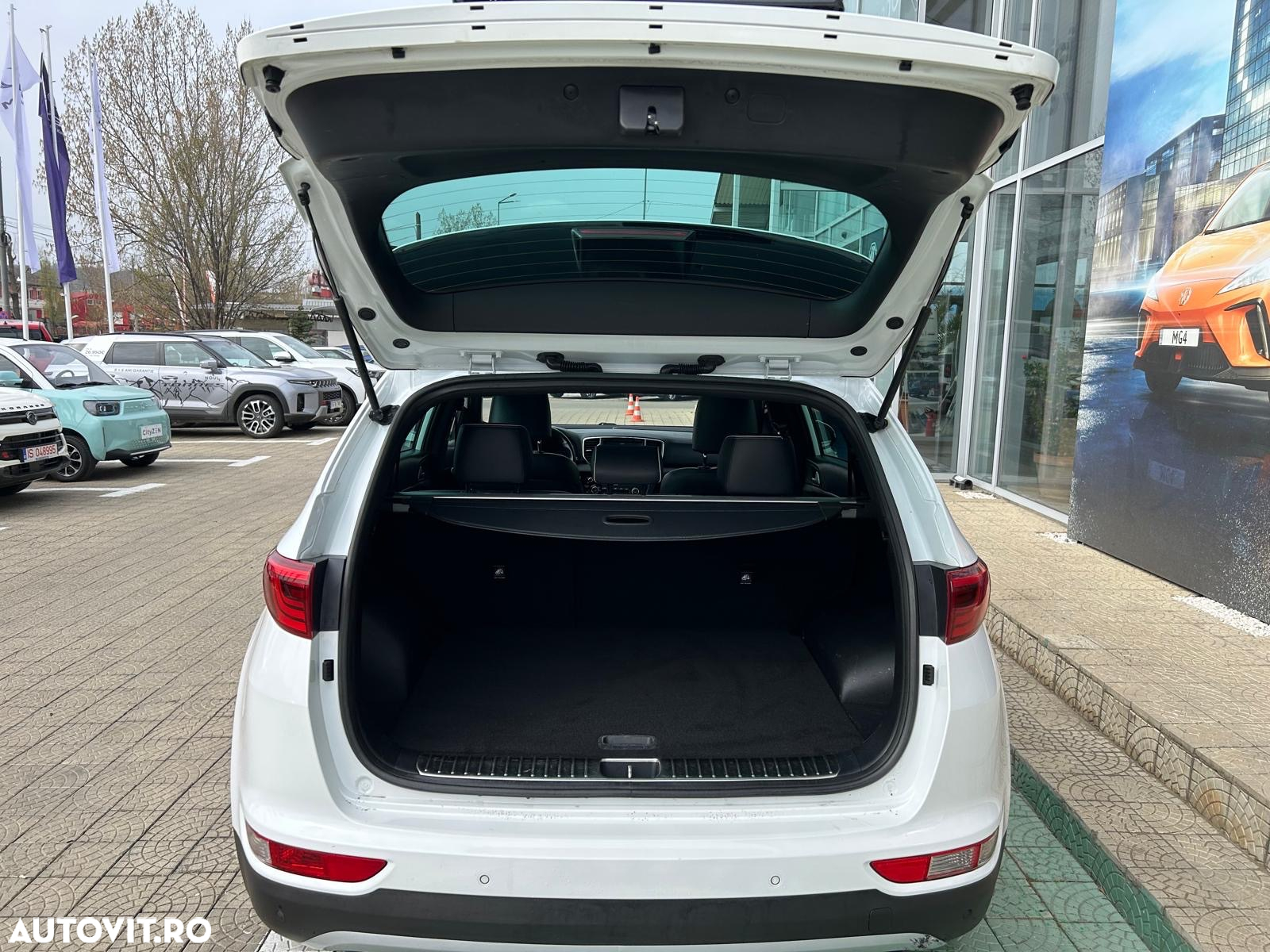 Kia Sportage 2,0 CRDI AWD Aut. GT Line - 6