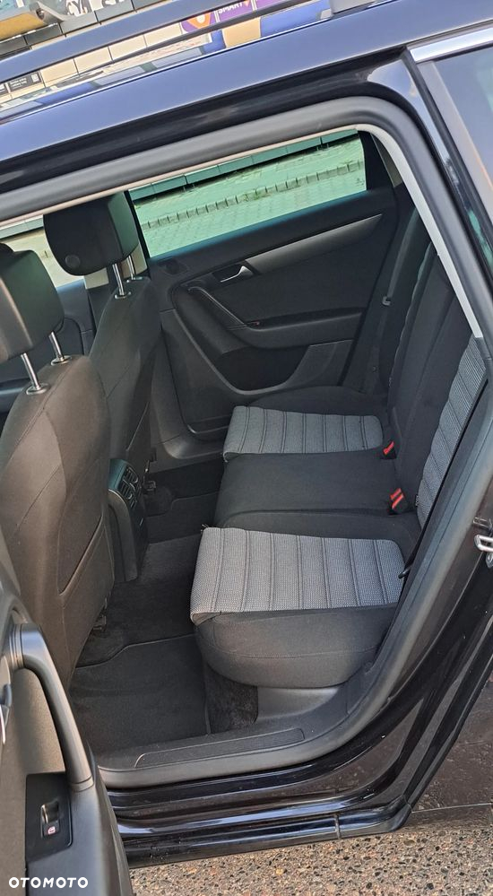 Volkswagen Passat 2.0 TDI Highline DSG - 13