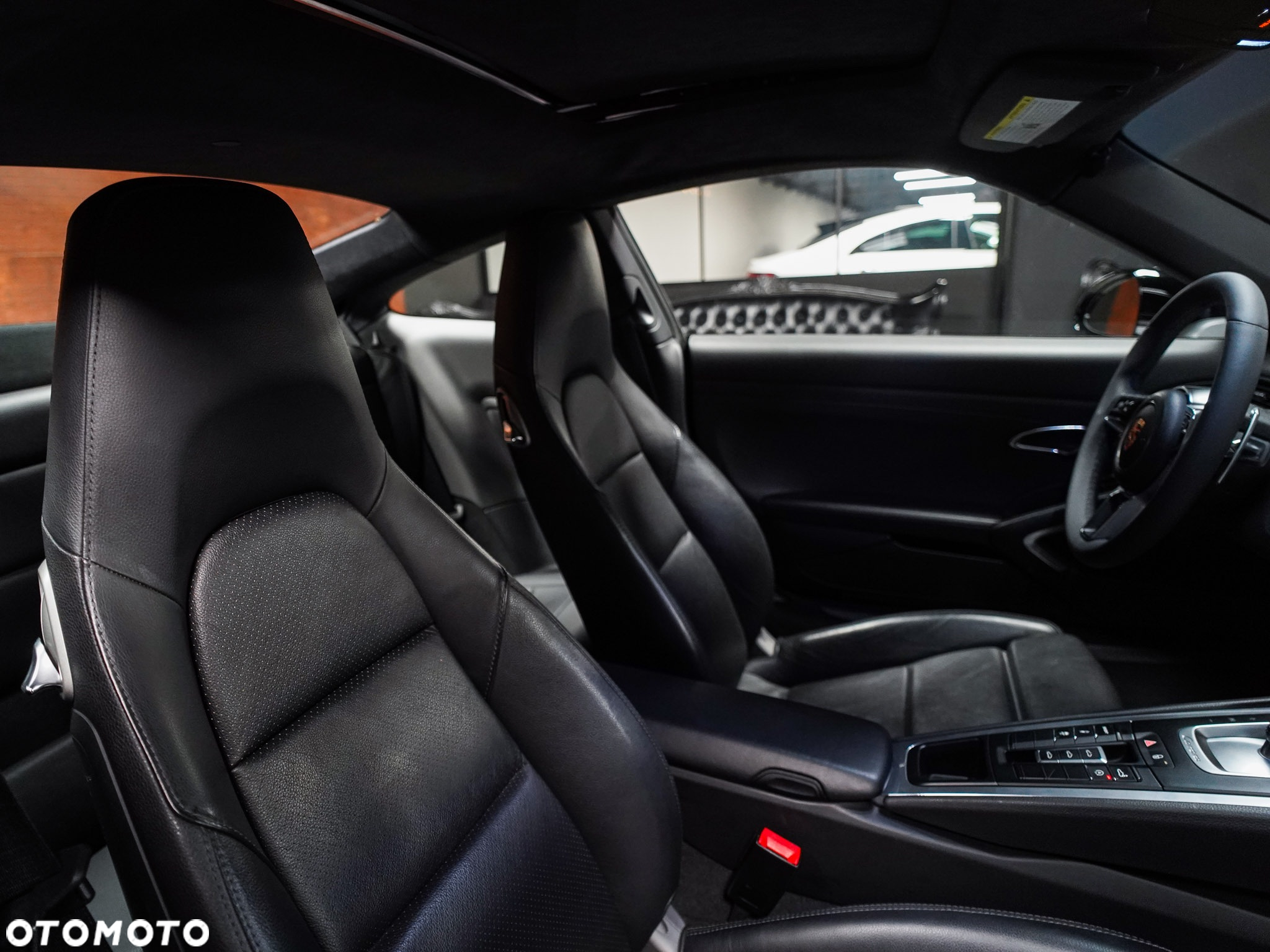 Porsche 911 Carrera S PDK - 24