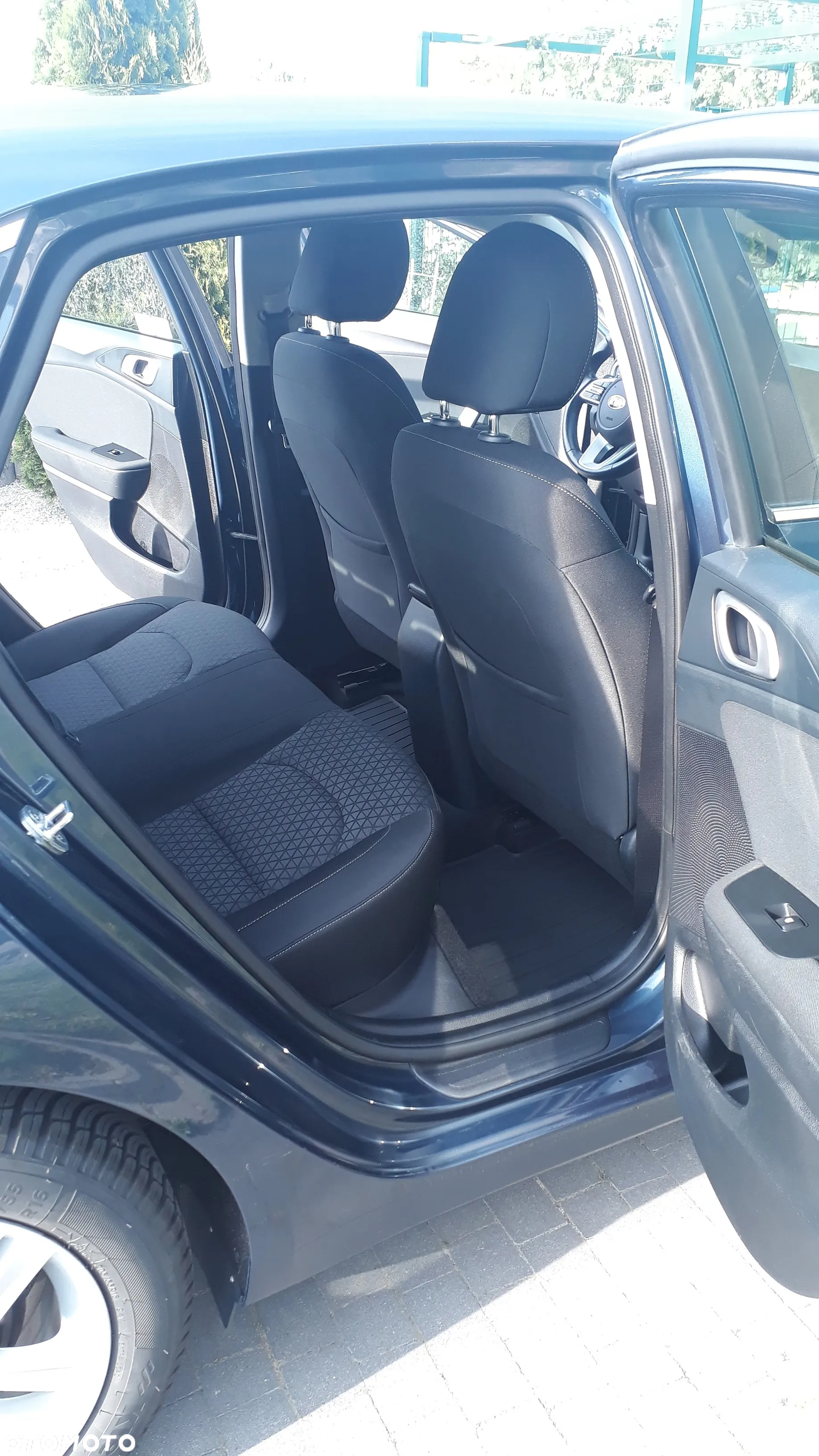 Kia Ceed 1.4 T-GDI M - 11