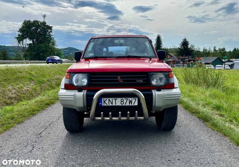 Mitsubishi Pajero - 3
