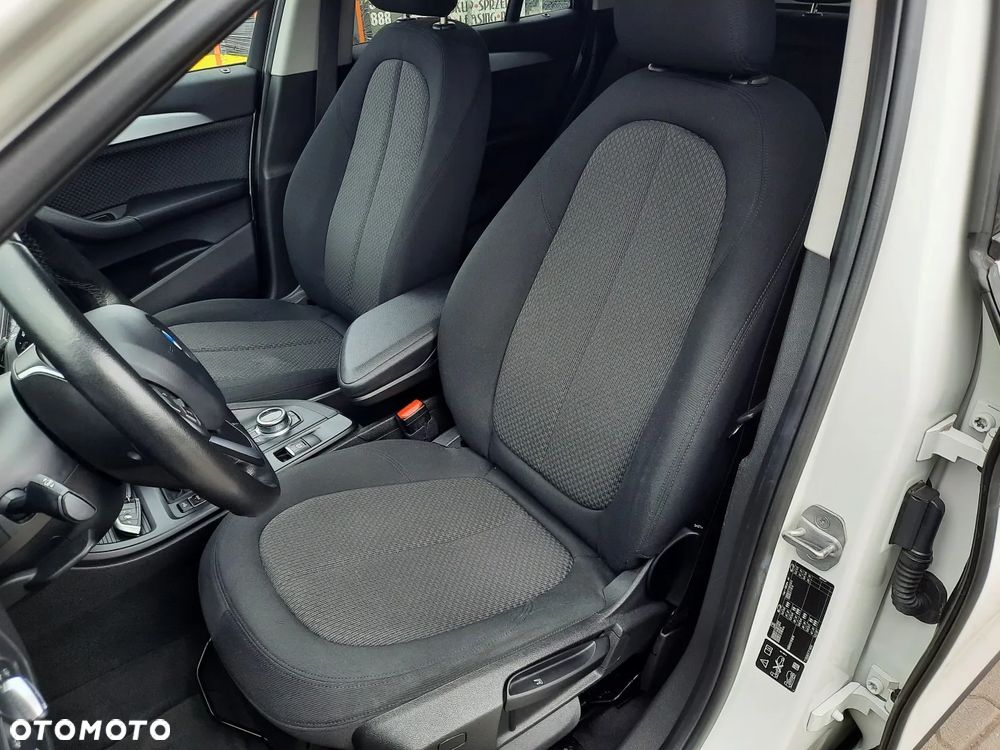 BMW X1 xDrive20i - 17