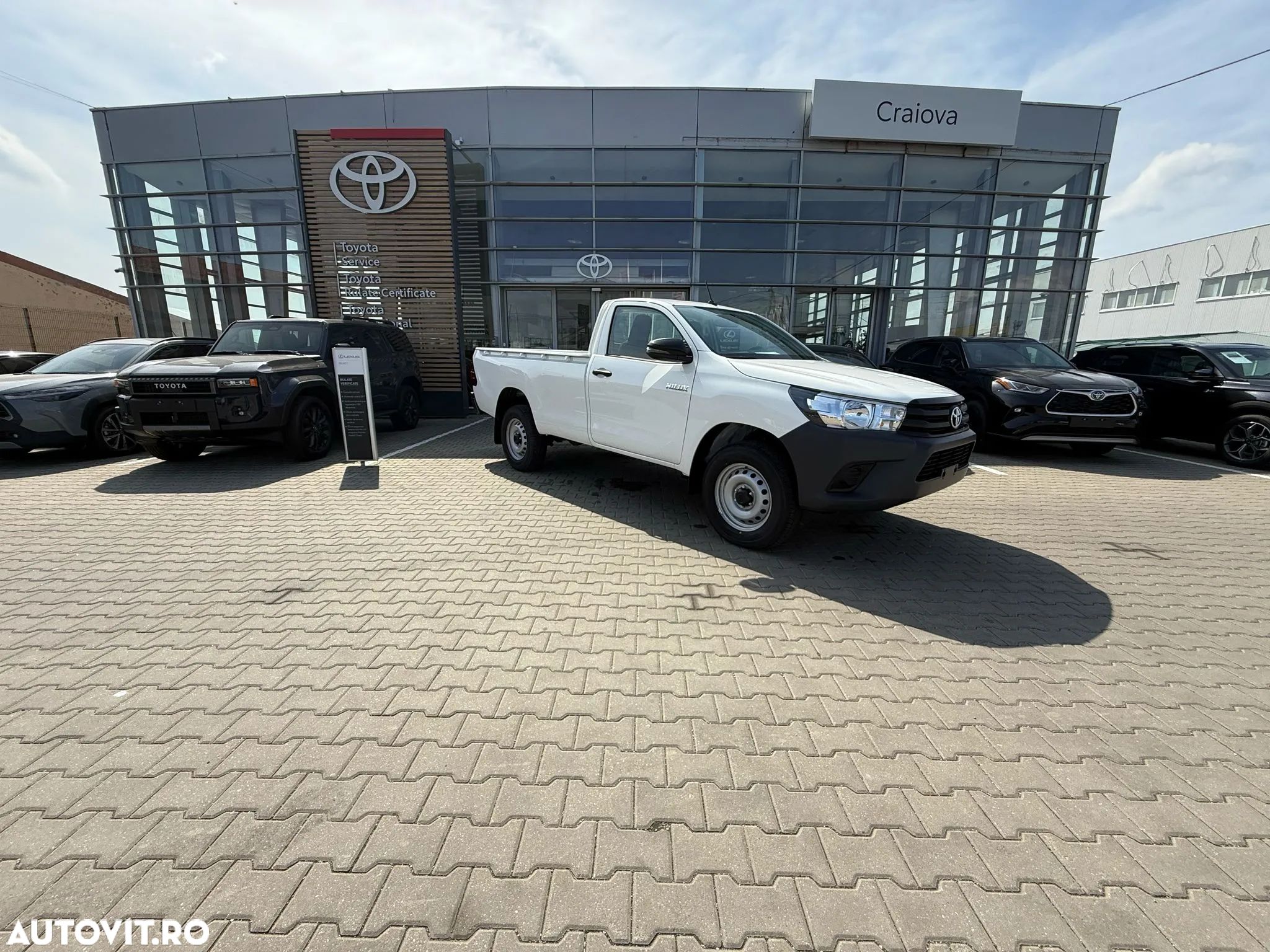 Toyota Hilux - 1