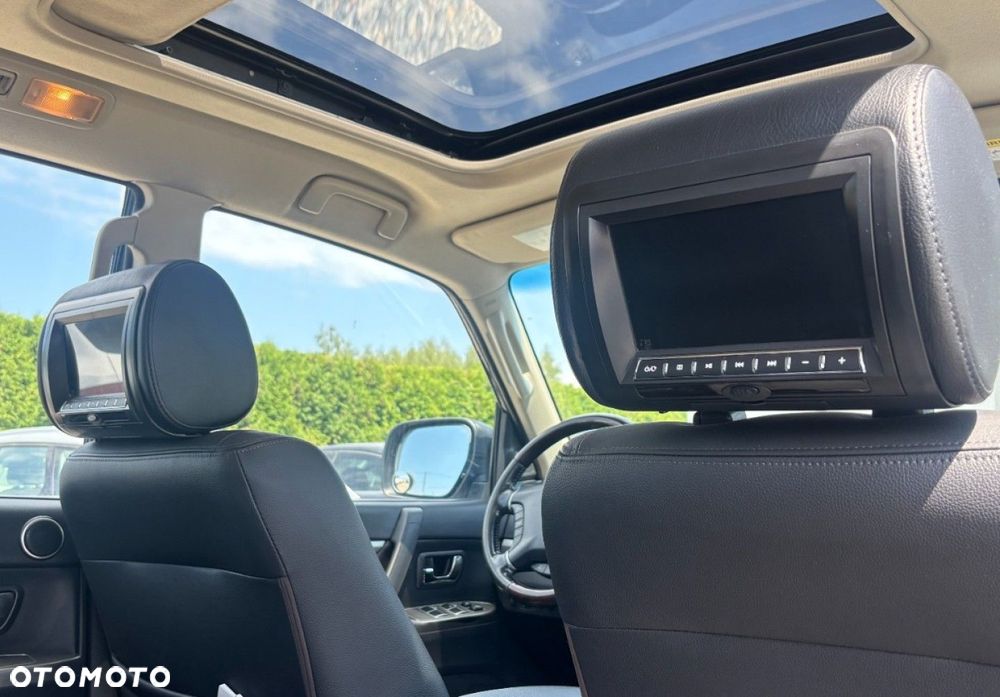 Mitsubishi Pajero - 13