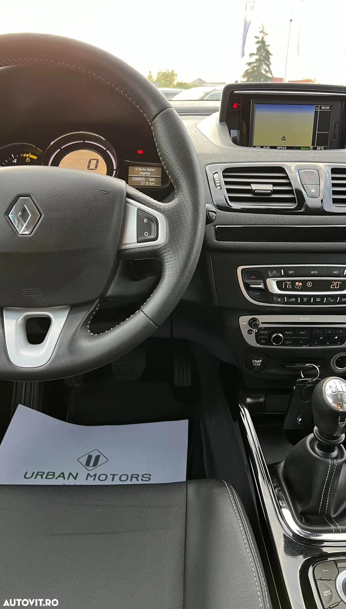 Renault Megane ENERGY dCi 130 BOSE EDITION - 12