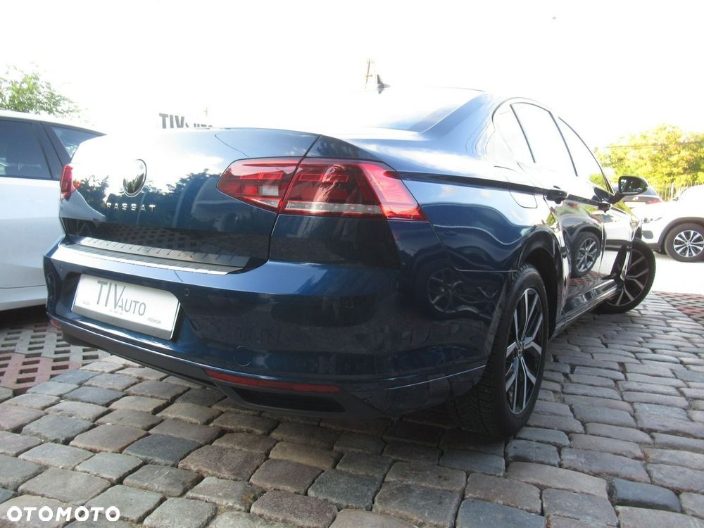 Volkswagen Passat - 3