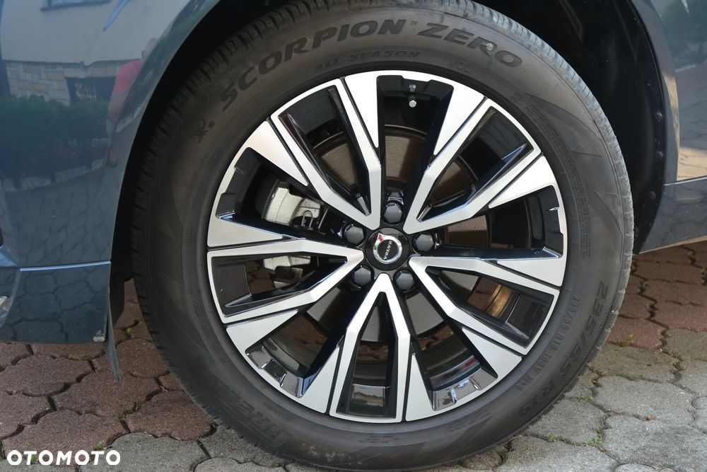 Volvo XC 60 B5 B AWD Core - 18