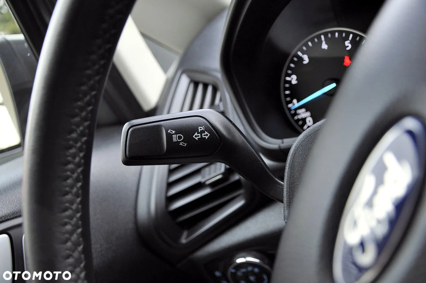 Ford EcoSport 1.0 EcoBoost TITANIUM X - 16
