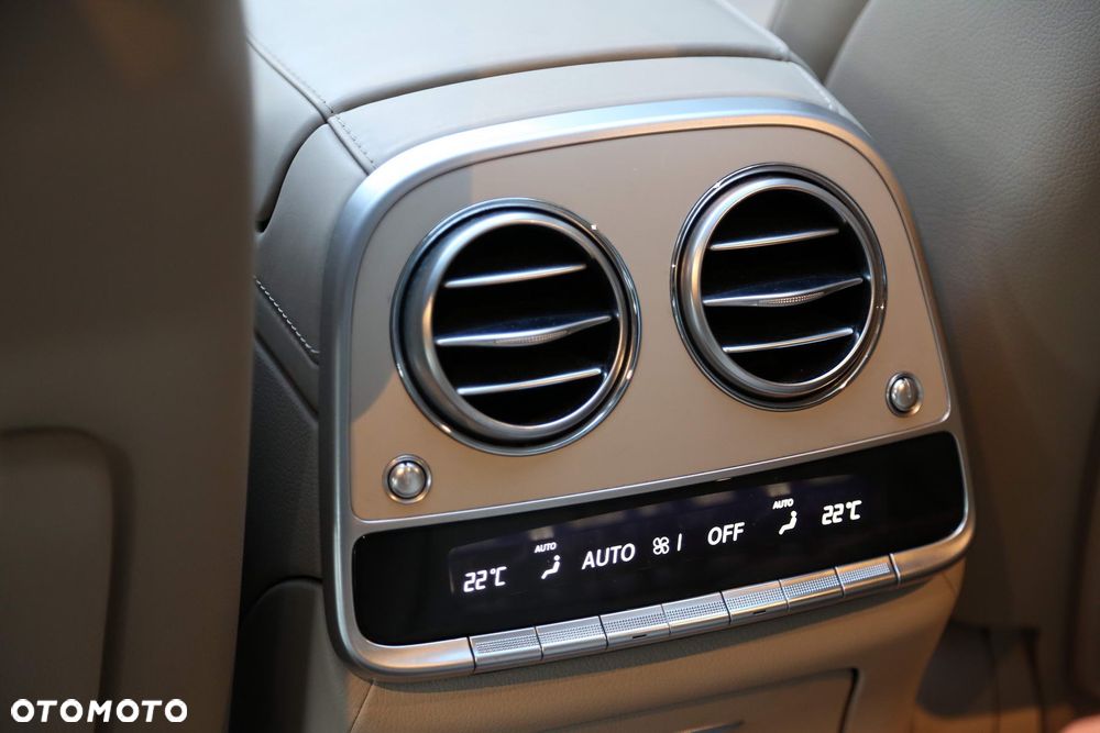 Mercedes-Benz Klasa S 350 (BlueTEC) d 4-Matic 7G-TRONIC - 19