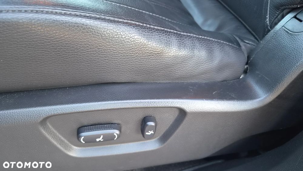 Opel Antara - 16
