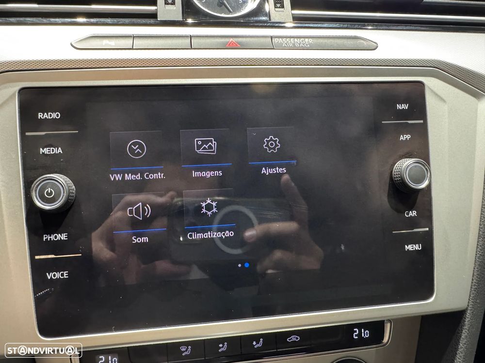 VW Passat 2.0 TDI Elegance DSG - 30