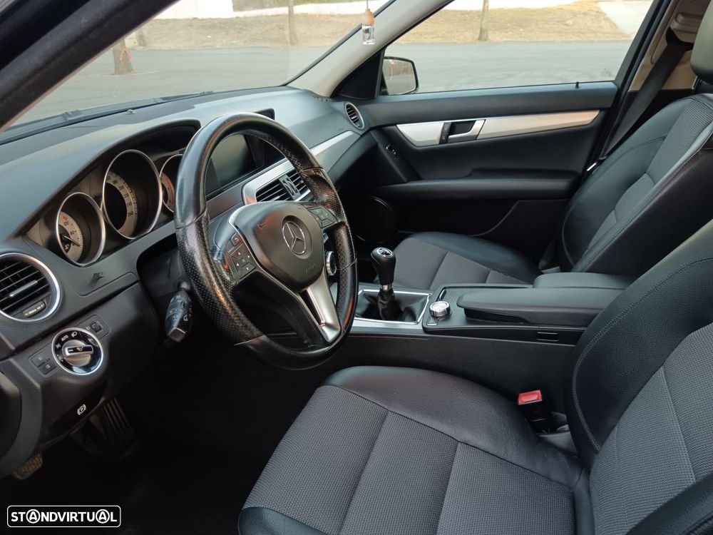 Mercedes-Benz C 220 CDi Avantgarde - 12