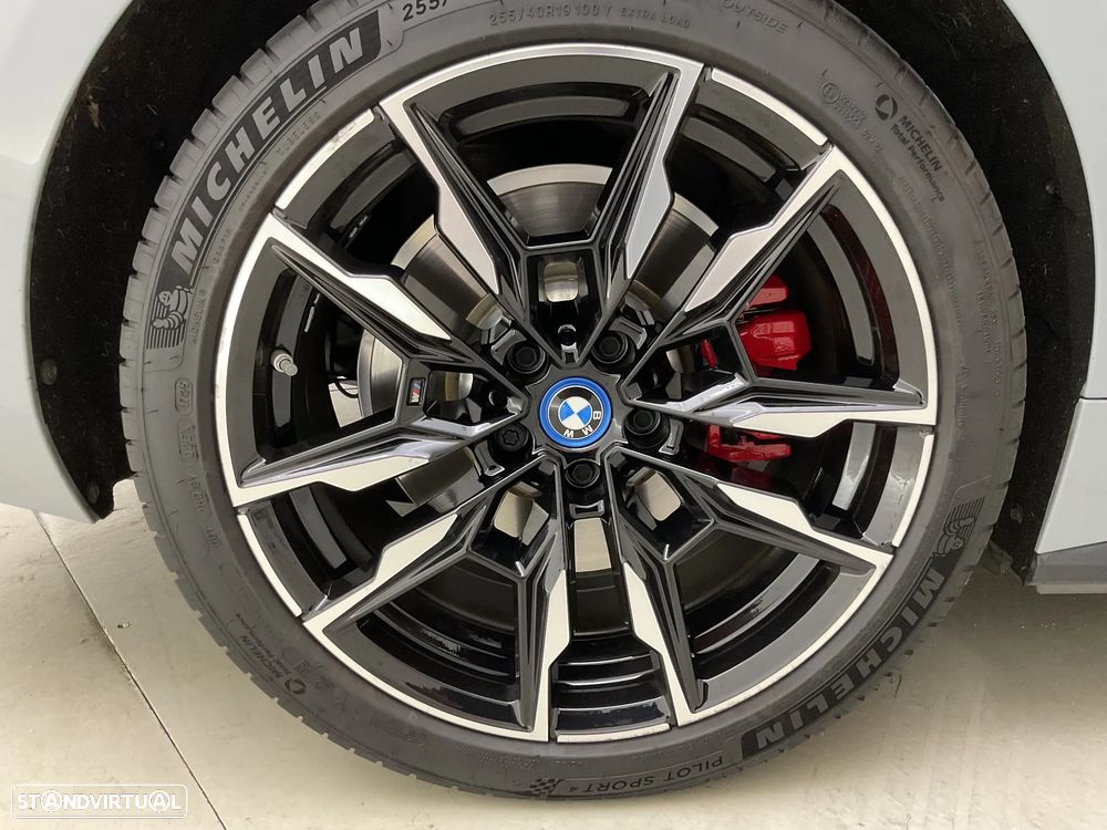 BMW i4 M50 - 16