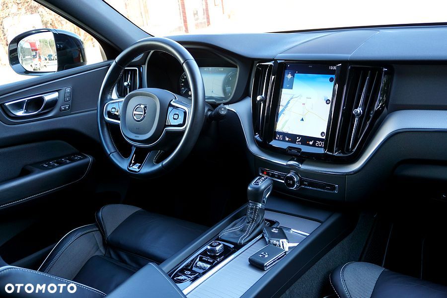 Volvo XC 60 D4 Geartronic RDesign - 27