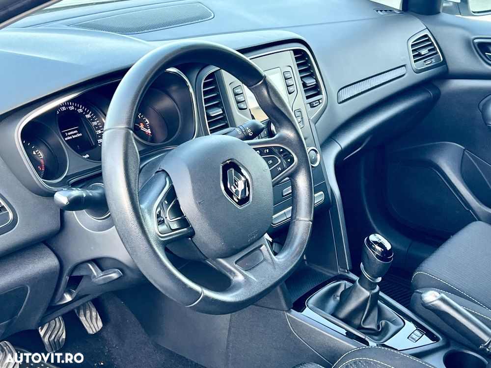 Renault Megane BLUE dCi 115 EQUILIBRE - 3
