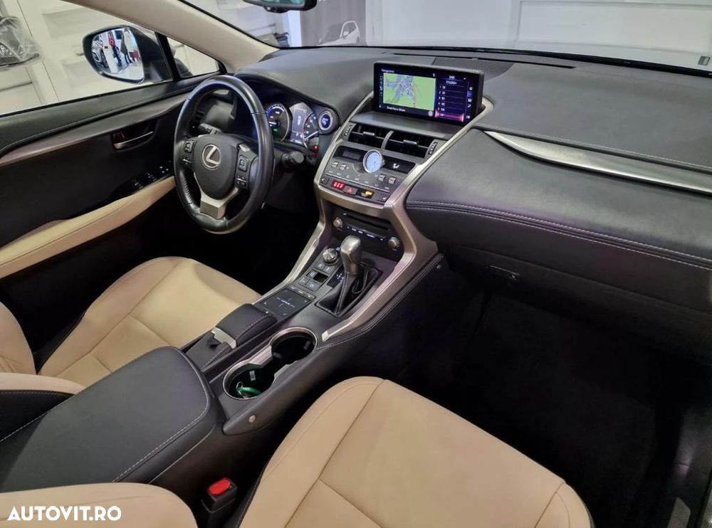 Lexus Seria NX - 15