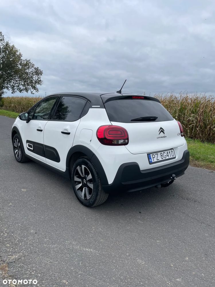 Citroën C3 Pure Tech 82 SHINE - 2