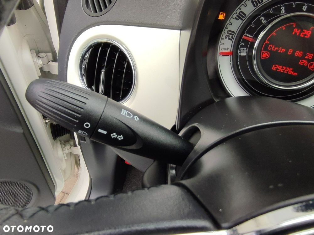 Fiat 500 1.2 8V Lounge - 12