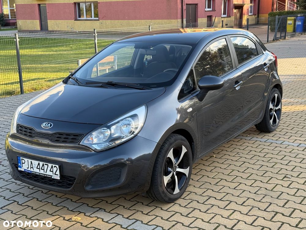 Kia Rio - 2