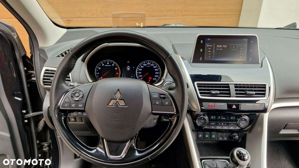 Mitsubishi Eclipse Cross - 27