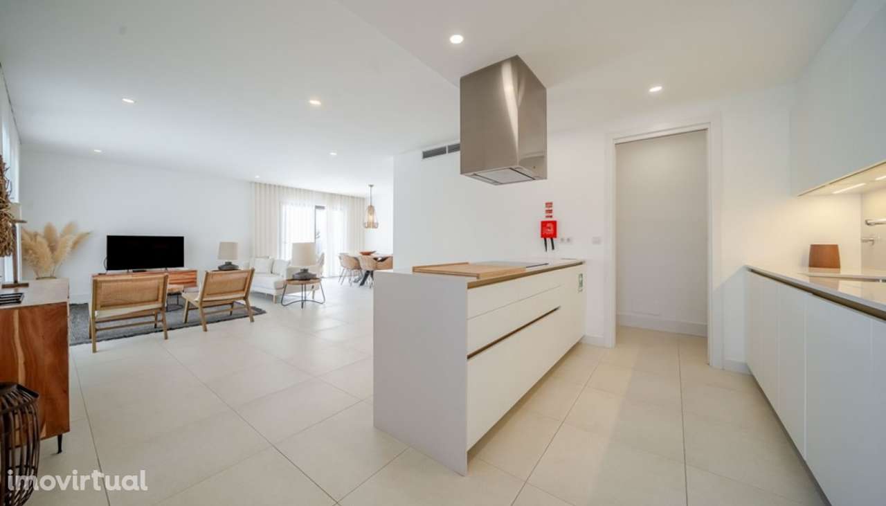 Fantástico Apartamento T3 com piscina para venda em Portimão, Algarv - Grande imagem: 3/26