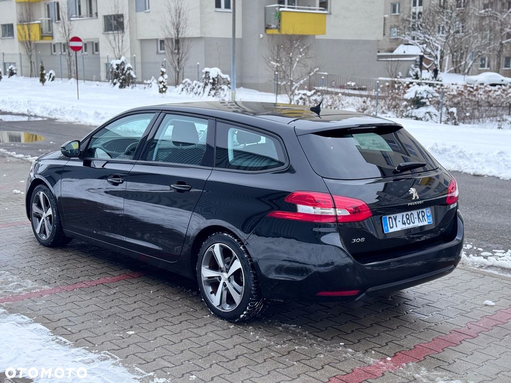 Peugeot 308 PureTech 130 GPF Stop & Start Active Business-Paket - 5