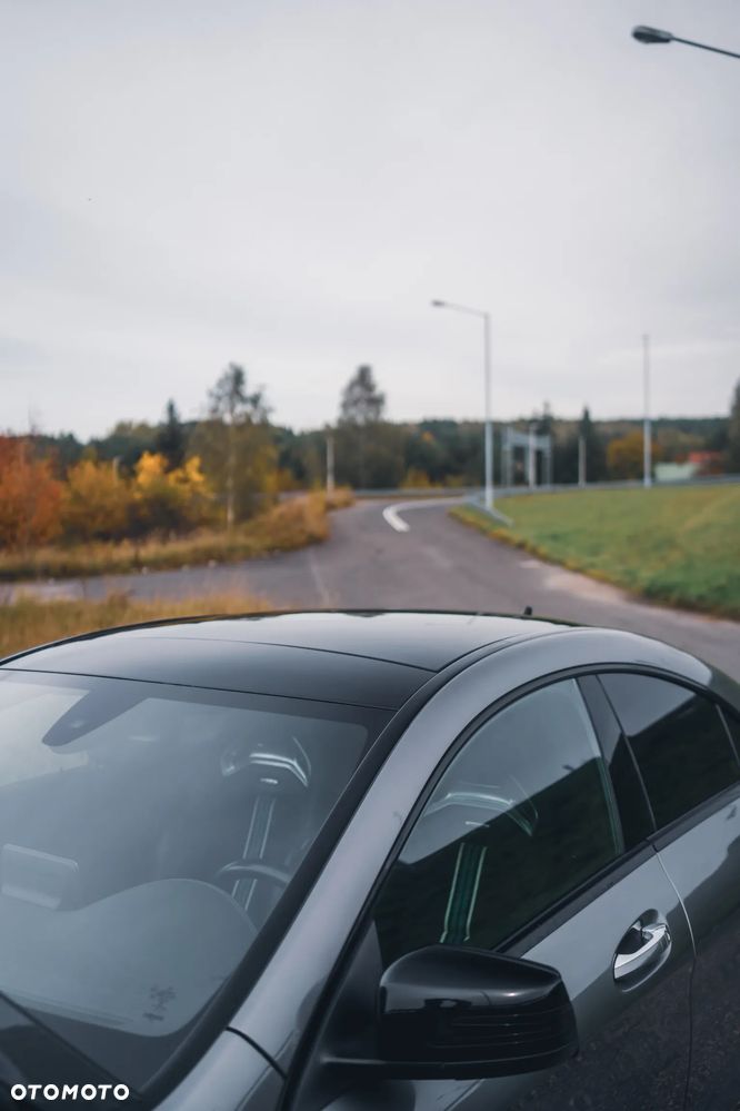 Mercedes-Benz CLA - 25