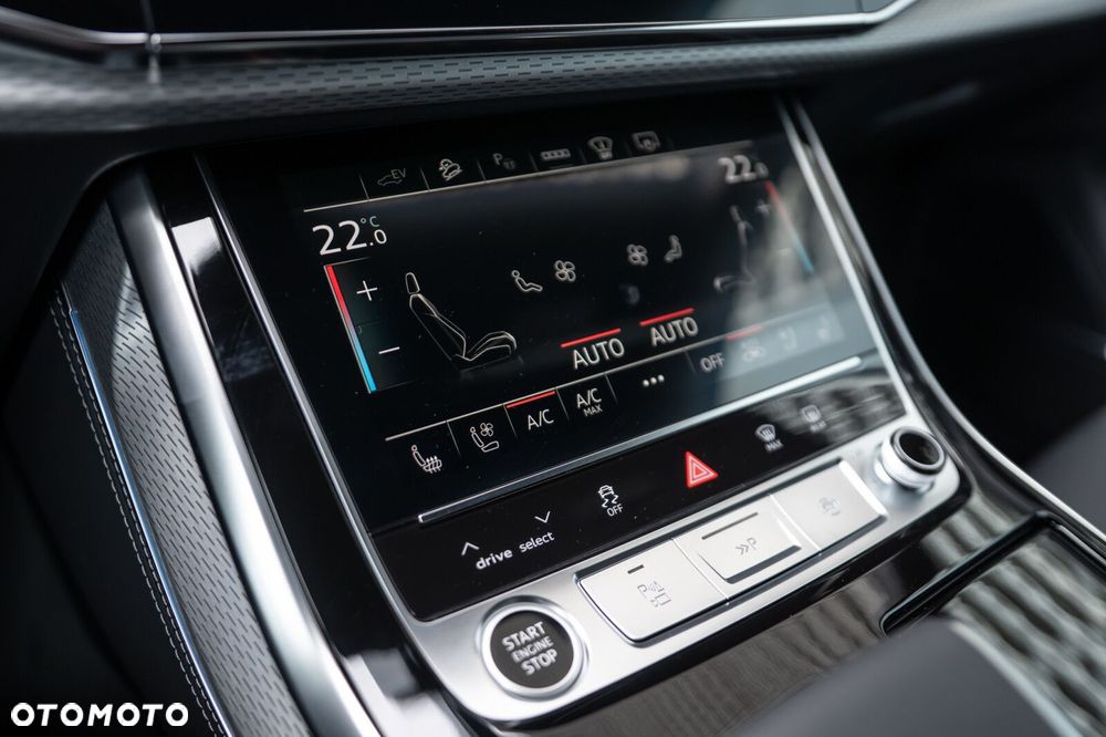 Audi Q7 TFSI e PHEV 360 kW Quattro S Line Tiptr - 33