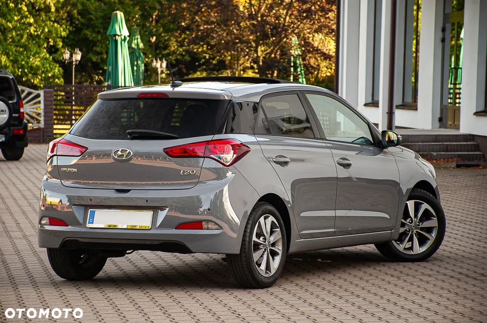 Hyundai i20 blue 1.2 Advantage+ - 3