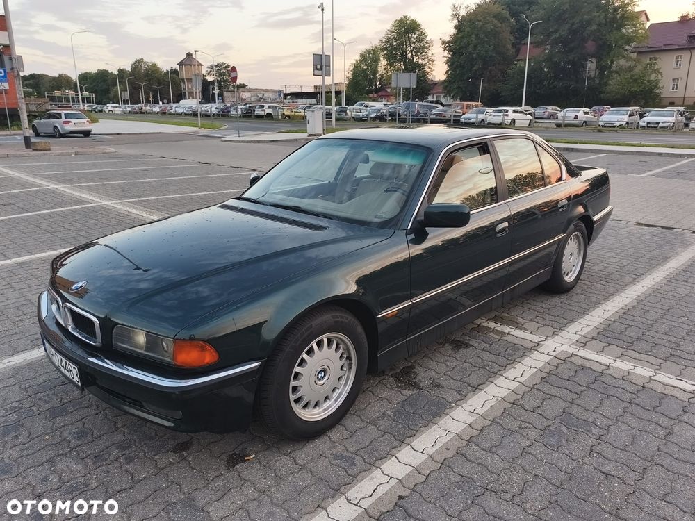 BMW Seria 7 1996 photo 3