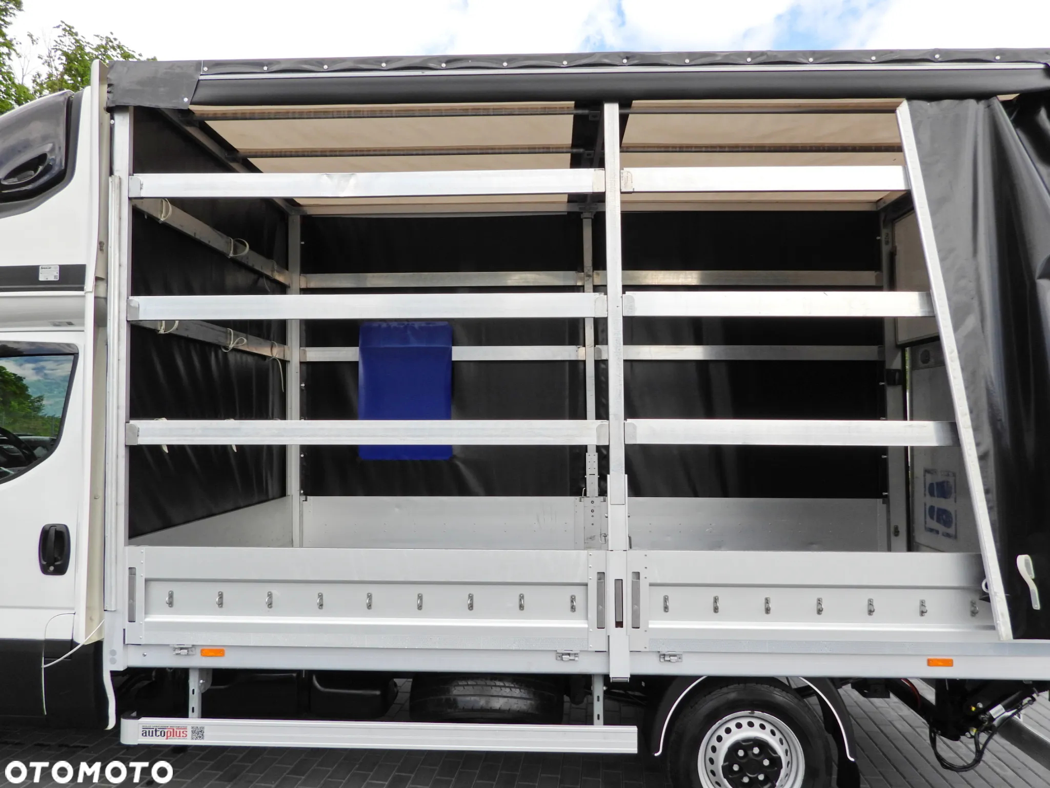 Iveco DAILY 35S18 PLANDEKA WINDA 8 PALET WEBASTO TEMPOMAT KLIMATYZACJA 180KM [ 494459 ] - 27