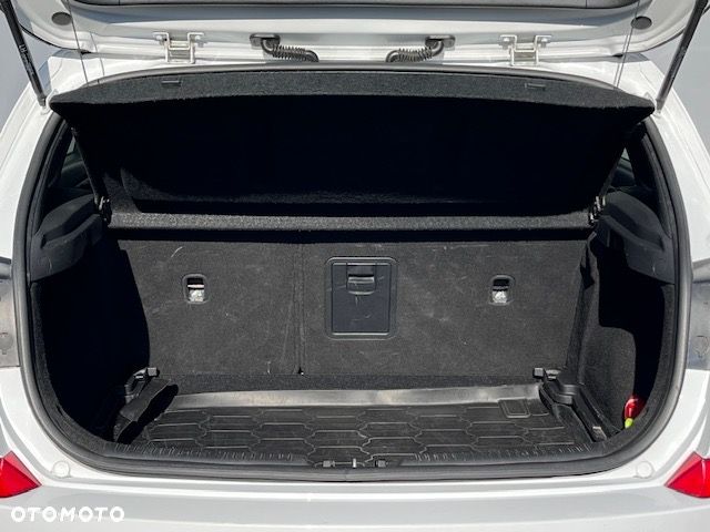 Hyundai i30 1.6 D Premiere Luxury - 9