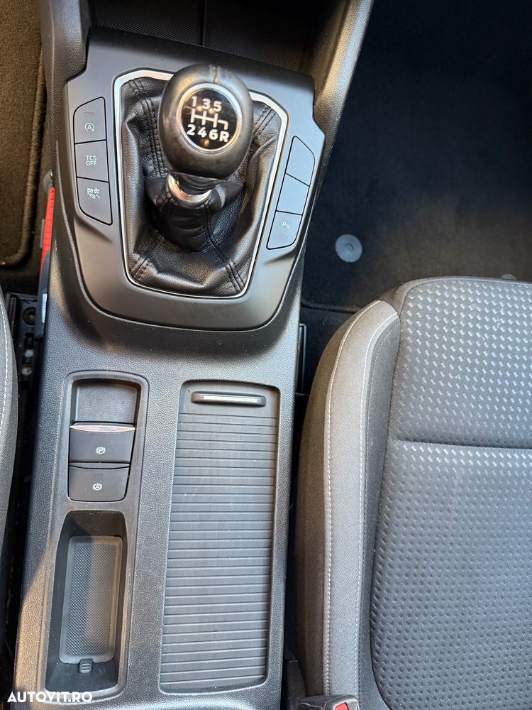 Ford Focus 1.0 EcoBoost Trend - 14