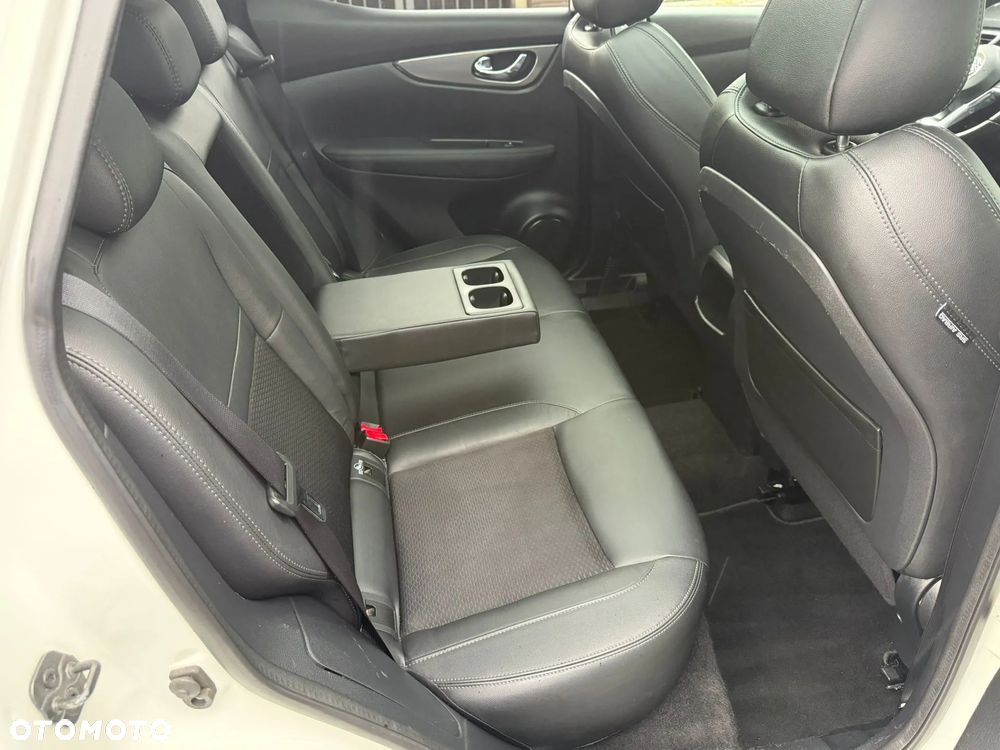 Nissan Qashqai 1.5 dCi 360 - 17