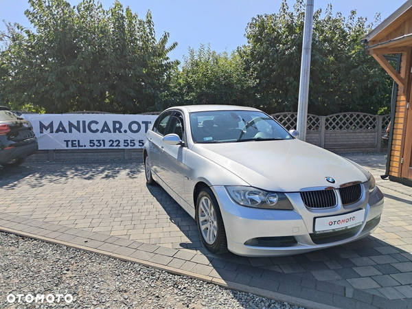 BMW Seria 3 318i