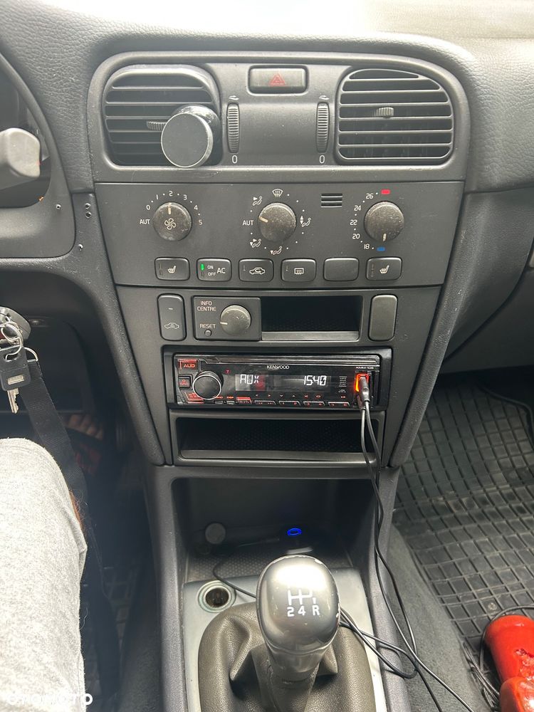 Volvo S40 1.8 - 4