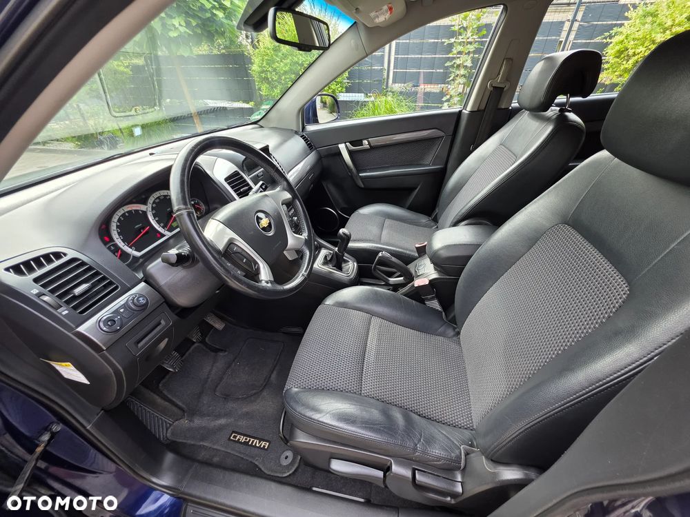 Chevrolet Captiva 2.4 2WD 7 Sitzer LS - 23