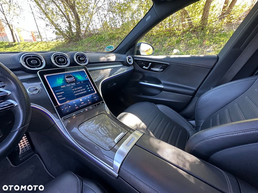 Mercedes-Benz Klasa C 180 9G-TRONIC Edition AMG Line - 39