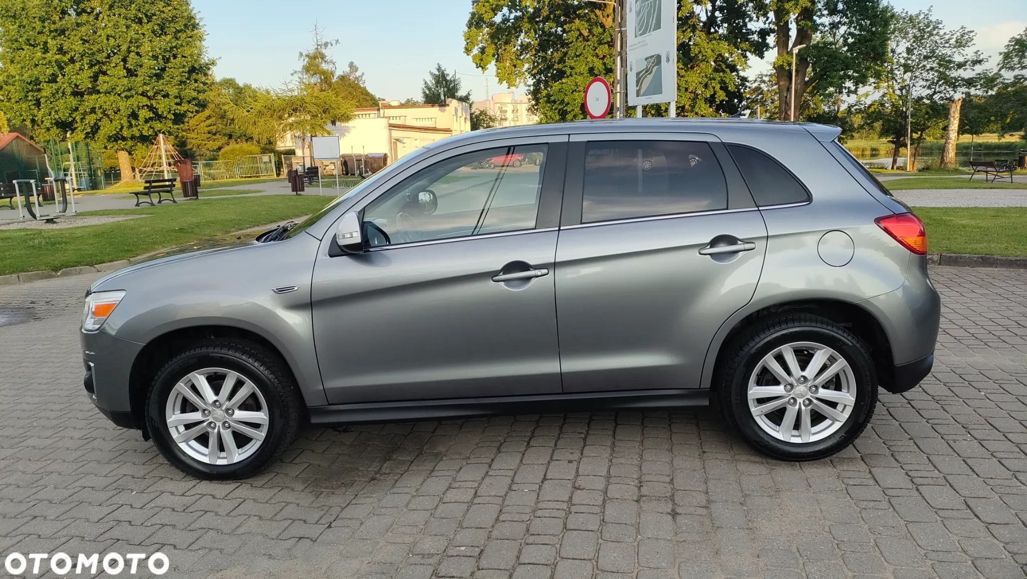 Mitsubishi ASX 1.8 DI-D 2WD Comfort Edition - 16